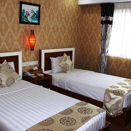 Hotel Kan Kaw Янгон Экстерьер фото