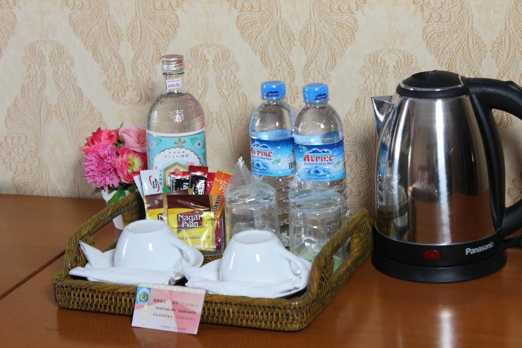 Hotel Kan Kaw Янгон Экстерьер фото