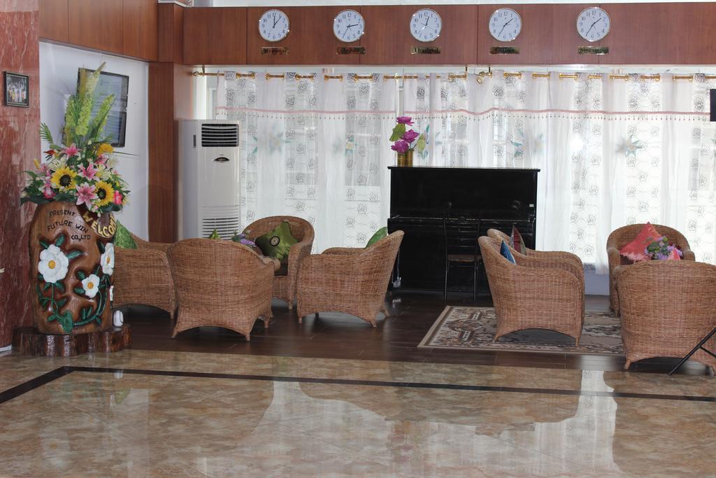 Hotel Kan Kaw Янгон Экстерьер фото