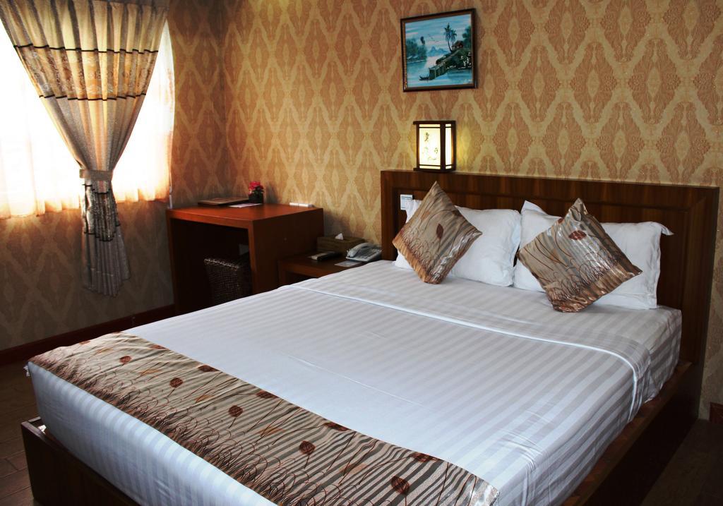 Hotel Kan Kaw Янгон Экстерьер фото