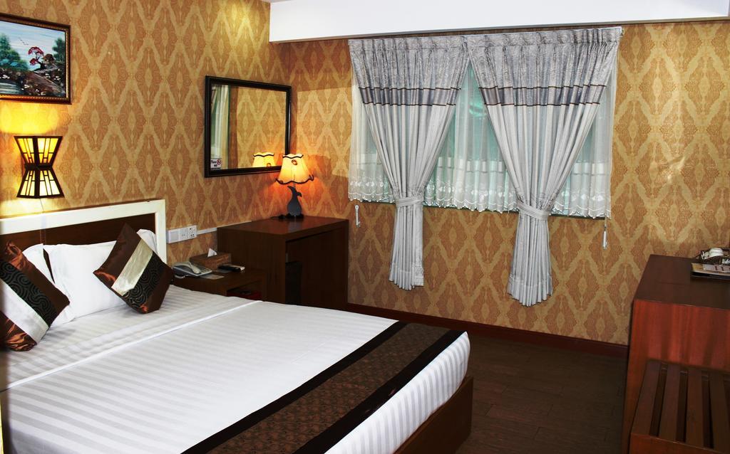 Hotel Kan Kaw Янгон Экстерьер фото