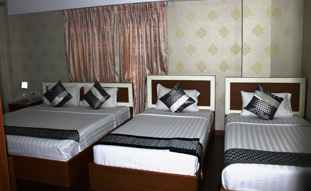 Hotel Kan Kaw Янгон Экстерьер фото