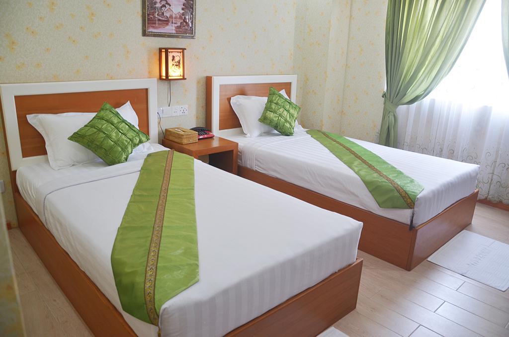 Hotel Kan Kaw Янгон Экстерьер фото