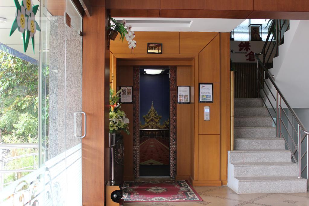 Hotel Kan Kaw Янгон Экстерьер фото